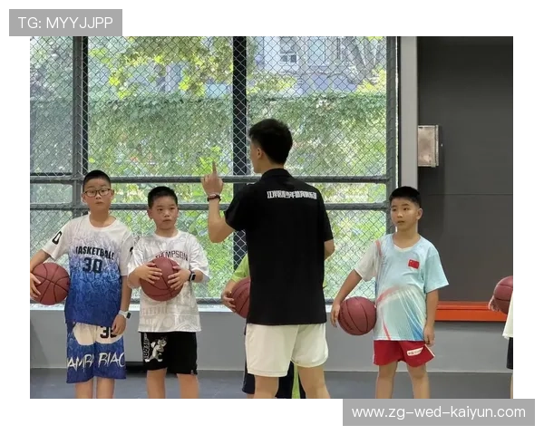 篮球学院推动青训与社会资源共建合作项目，篮球青训队