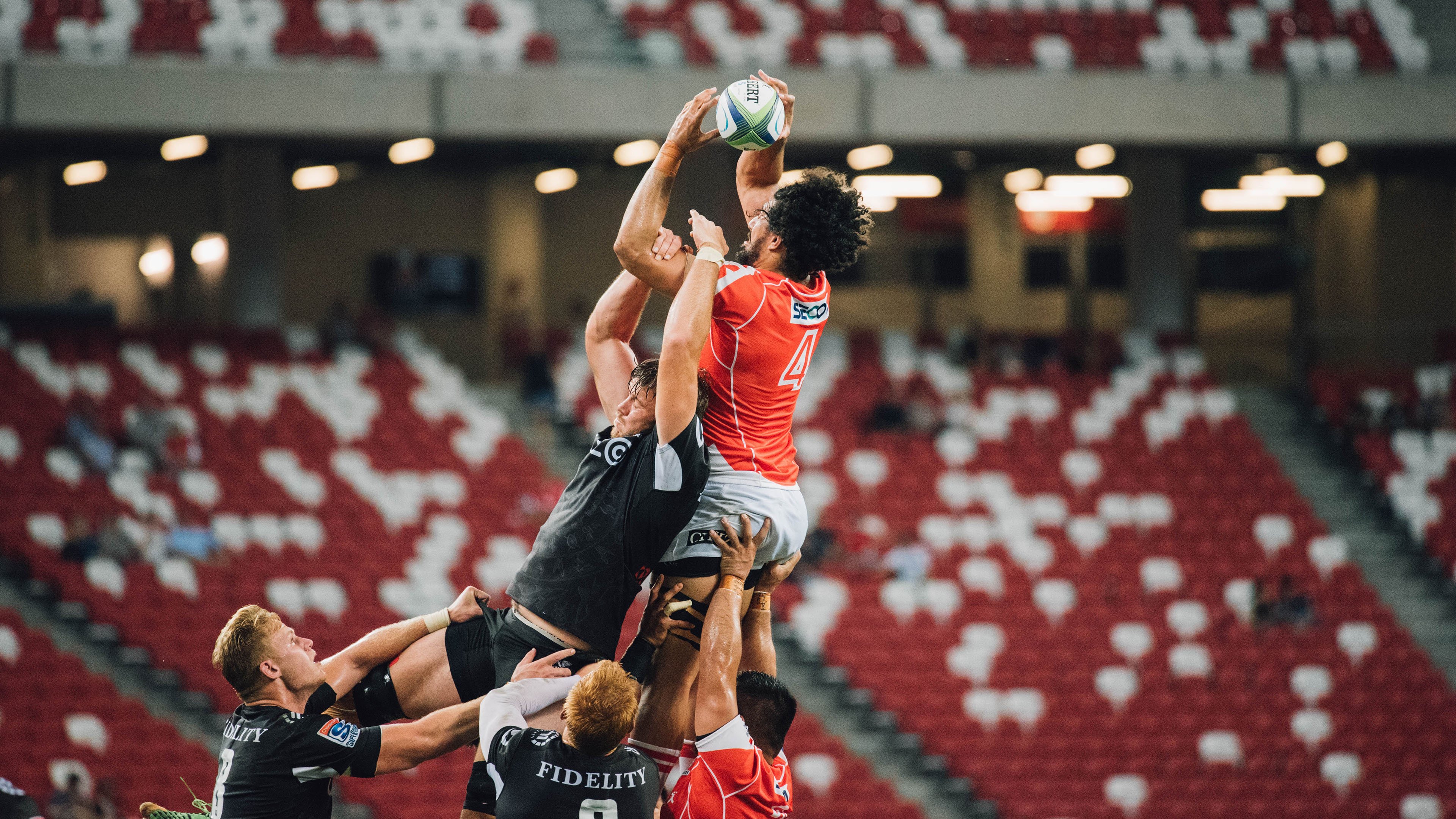 NBA回顾:近10场9胜!湖人距第7差0.5胜场,詹眉关键发力带领湖人后来居上